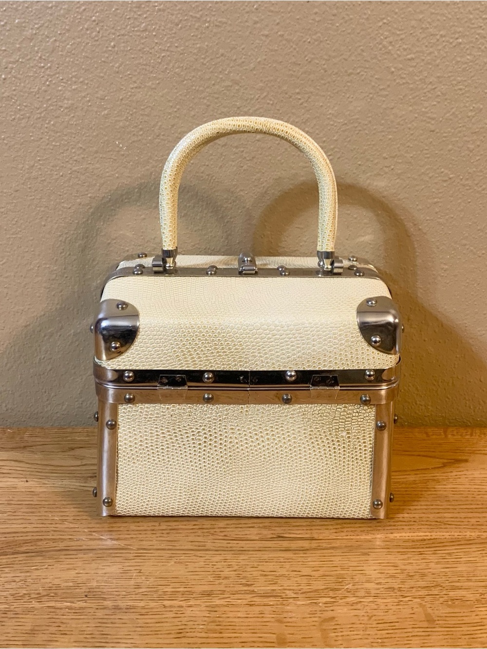 Vintage Borsa Bella Train Case Box Purse Italy